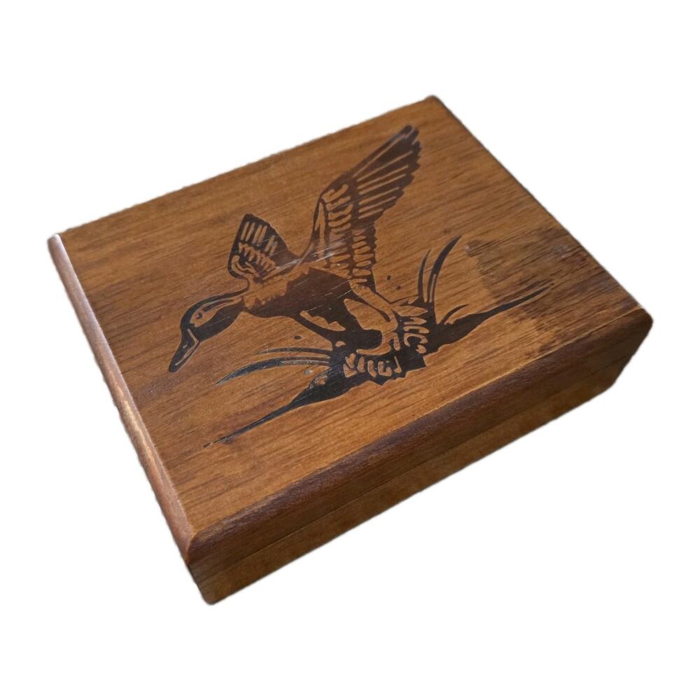 Vintage Wooden Etched Mallard Duck Box Hinged Lid Man Cave Hunting M